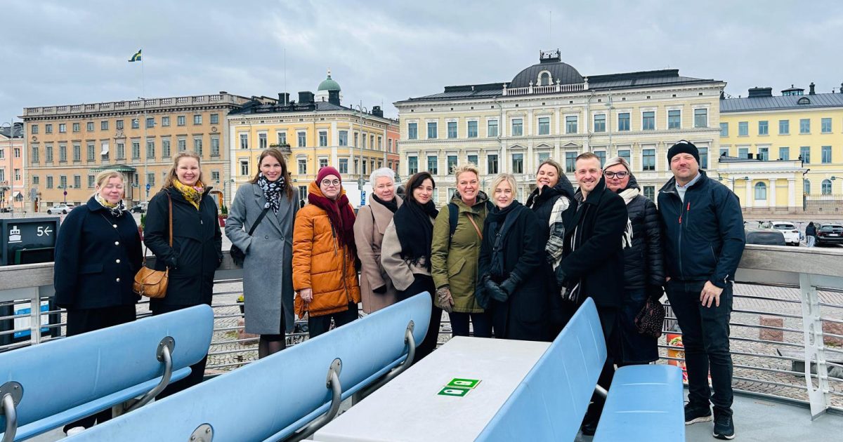 Digital Tool Implementation and Considering Customer Experience in Tool Design